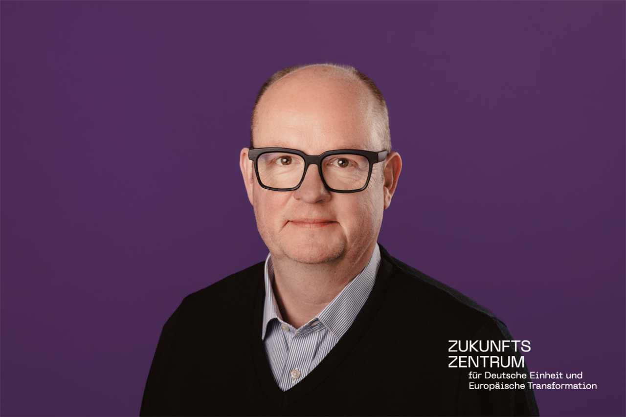 Porträtfoto von Jörg Felgner